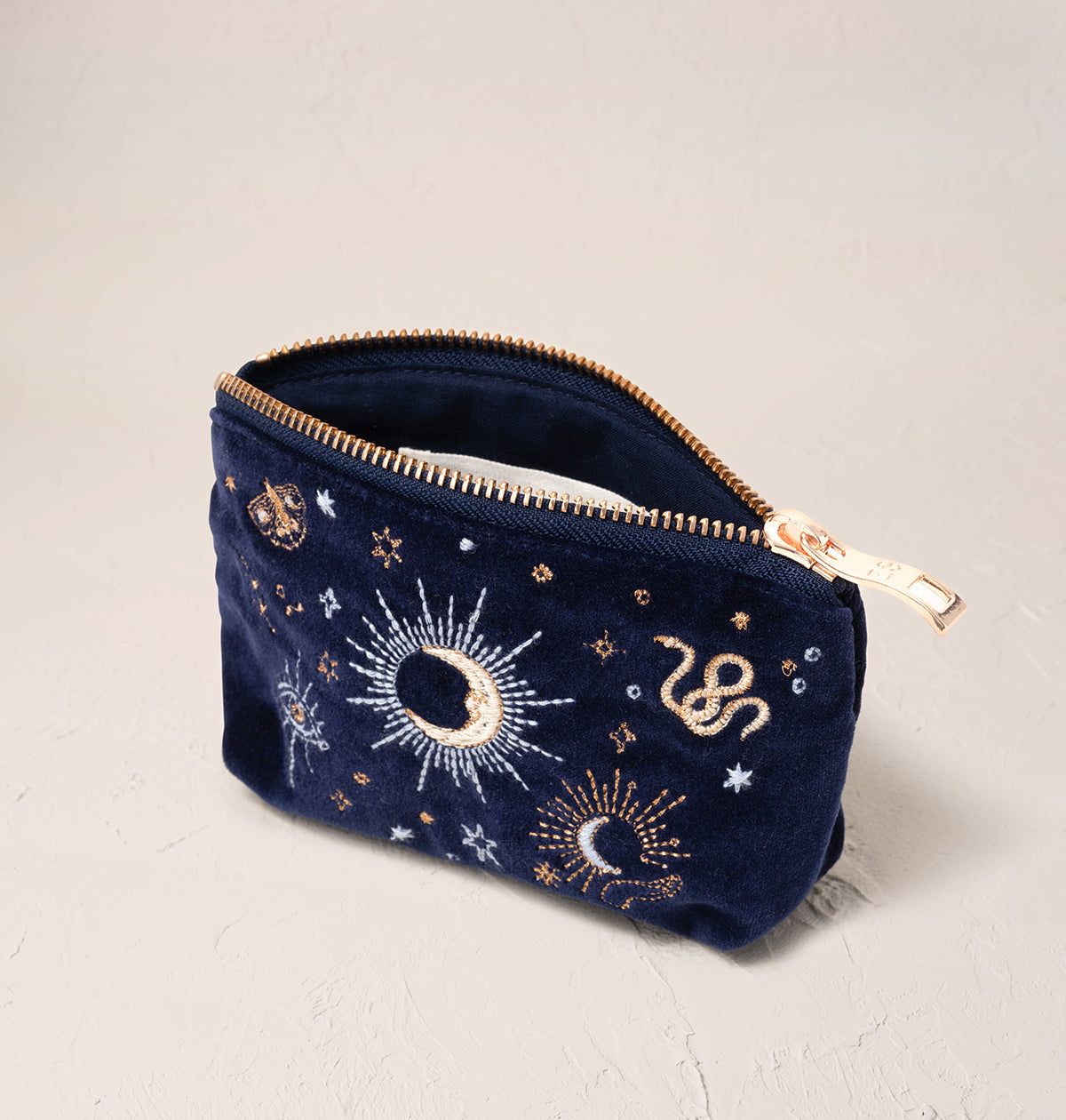 ELIZABETH SCARLETT BOHO MYSTICISM VELVET COIN PURSE