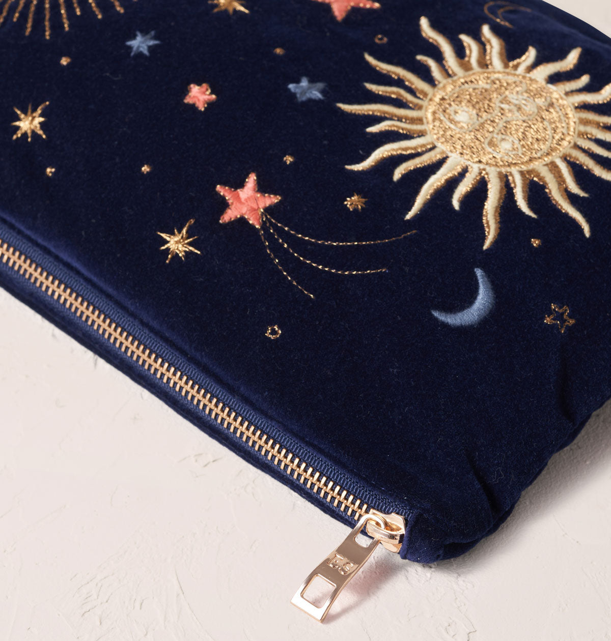 ELIZABETH SCARLETT CELESTIAL VELVET EVERYDAY POUCH